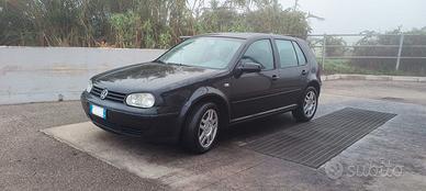 VOLKSWAGEN Golf 4ª serie - 2003