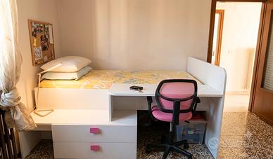 letto Singolo con scrivania salvaspazio 