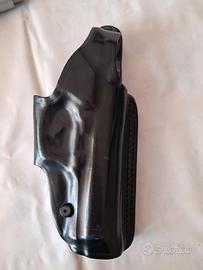 fondina laterale in cuoio marca Vega