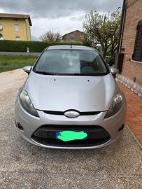 Ford fiesta 1.4 Gpl cambio automatico