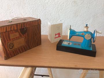 “3Mu manual sewing machine for children USSR