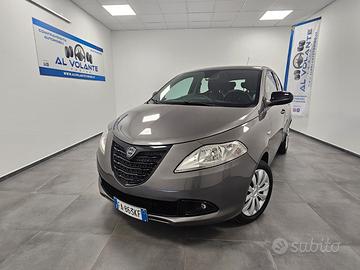 Lancia Ypsilon 1.2 69 CV 5 P. GPL Ecochic Silver -