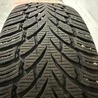 Pneumatici Nokian WINTER TIRES SUV4 235/50 R19