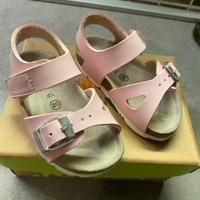 SCARPINE BIMBA NUMERO 20