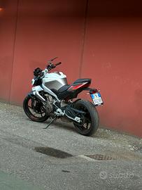 Aprilia Tuono 457   7.000€ trattabili
