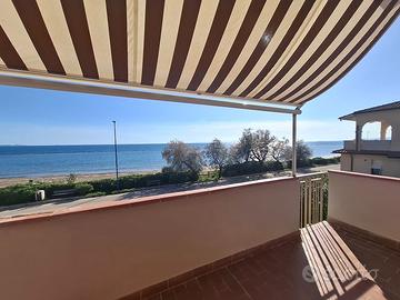 Rif. 55 FRONTE MARE A GIUGNO