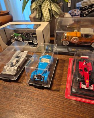 5 modellini auto