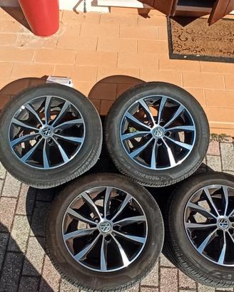 cerchi per Volkswagen r16 con pneumatici estivi