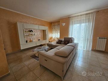 PORZIONE DI BIFAMILIARE A TORREMAGGIORE