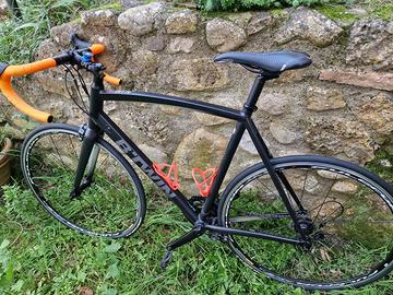 Bici da corsa B'Twin Alur 700 - Shimano 105 10v