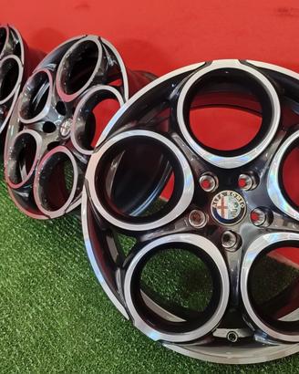Cerchi Alfa Romeo Tonale Stelvio Giulia Nuovi R18