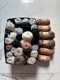 Gomitoli in cotone di diversi marchi come dmc, ecc