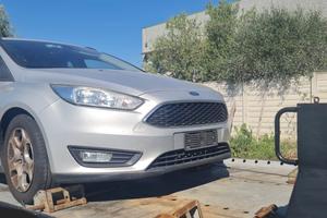 Ricambi Ford focus sw mk3 2017 cofano paraurti ant