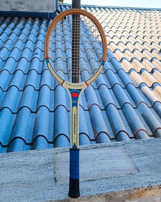 racchetta da tennis in legno Vintage 