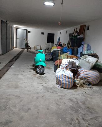 Box garage