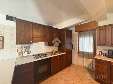 MONOLOCALE A SAN LEO