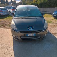 Peugeot 5008 2.0 HDi 150CV Tecno