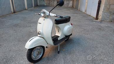 Vespa primavera 125