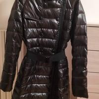 giubbotto lungo con cappuccio 