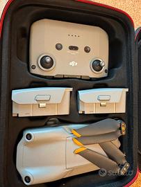 Drone DJI Air 2S, con 3 batterie e molti accessori