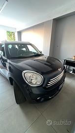 Mini Cooper Countryman 1.6 diesel uniproprietario