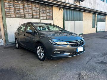 Opel Astra 1.6 CDTISW cambio aut. ok neopatentati