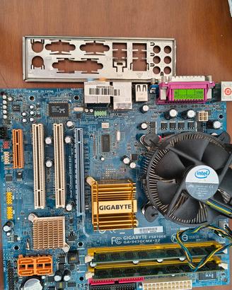 scheda madre ,cpu ,RAM gigabyte