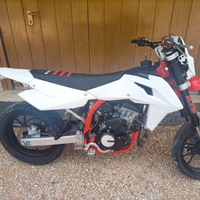 Motard SWM 125 SM