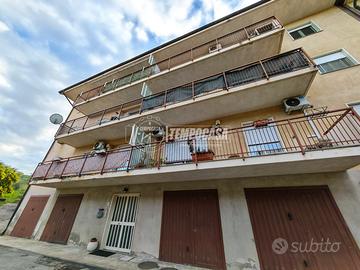 Ampio quadrilocale in via Catara Latteri con box a