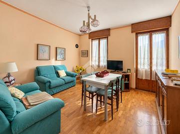 CASA SEMINDIPENDENTE A CHIURO