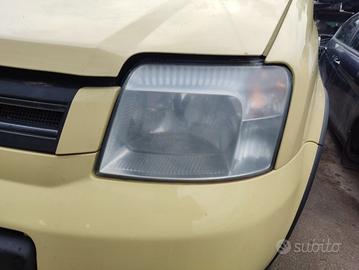 Proiettore sinistro FIAT PANDA del 2007