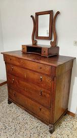 Cassettone antico in noce con specchio restaurato