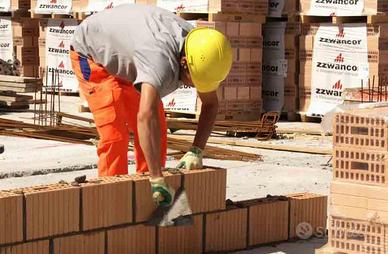 Muratore e piasrellista