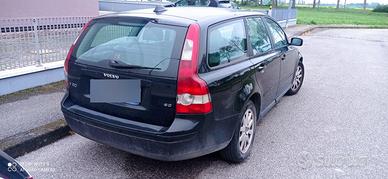 Volvo V50 a 690 euro