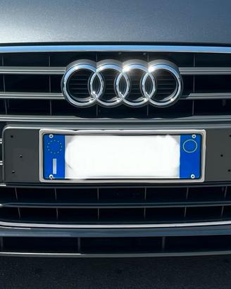 Griglia anteriore ￼riginale Audi a3 8v grigia