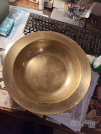 Piatto in ottone pesante