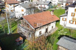 Casa indipendente di 130 m² con 5 locali a La Vall