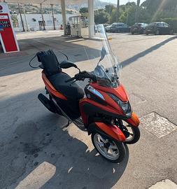 Tricity 125