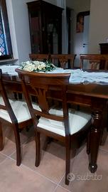 tavolo e sedie classiche