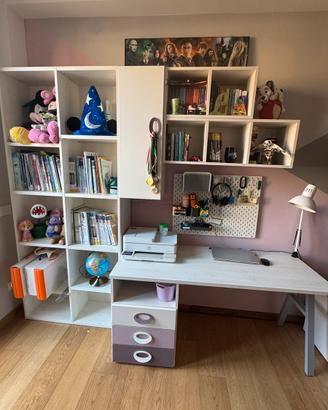 Cameretta+scrivania e libreria