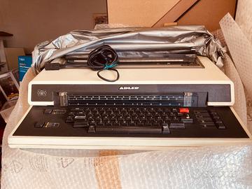 Macchina da scrivere Adler SE 1005 NON TESTATA