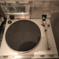 Giradischi JVC e casse Sonics