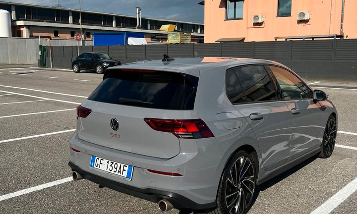 Volkswagen Golf 2.0 TSI GTI DSG