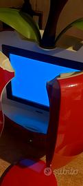 TV LCD Hannspree forma di mela