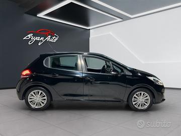 Peugeot 208 PureTech 82 5p. GPL Allure