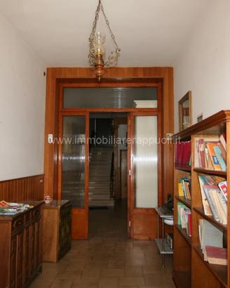 CS16 - Sinalunga casa singola di 411 mq