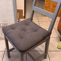 3 sedie più cuscini