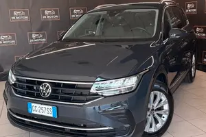 Volkswagen Tiguan 2.0 TDI 150 CV SCR DSG Elegance