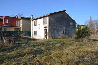 Immobile in asta di 277 m² con 4 locali a Villafra