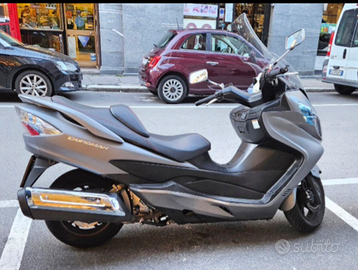 Suzuki Burgman 400 Abs